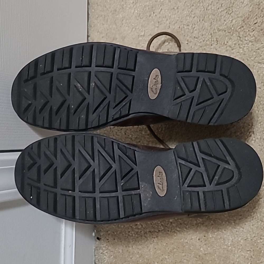 Clark suede mid boot - Picture 5 of 5